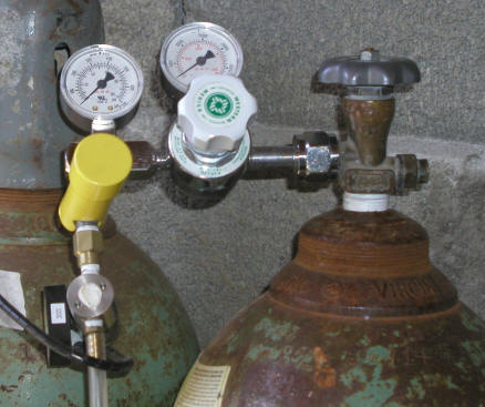 Nitrox Controller with Single Oxygen Valve Configuration